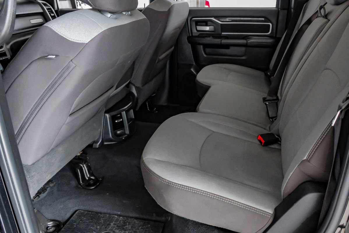 Used 2024 RAM 2500 Big Horn AWD/4WD image 35