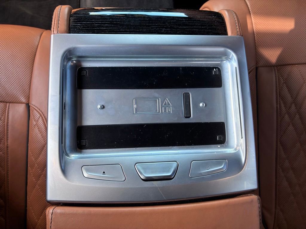 Used 2022 BMW 750i xDrive w/ Luxury Rear Seating Package AWD/4WD image 20