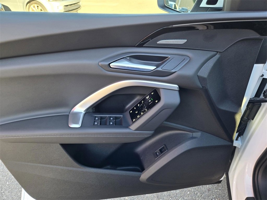 New 2025 Audi Q5 Premium Plus image 17