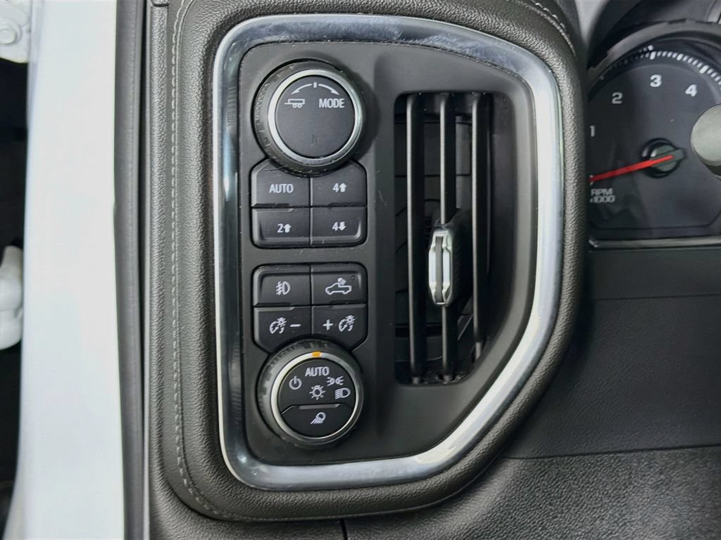 Used 2023 Chevrolet Silverado 3500 LTZ w/ LTZ Plus Package AWD/4WD image 11