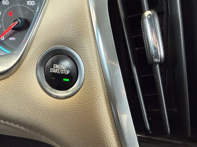 Used 2023 Chevrolet Traverse LT FWD image 18