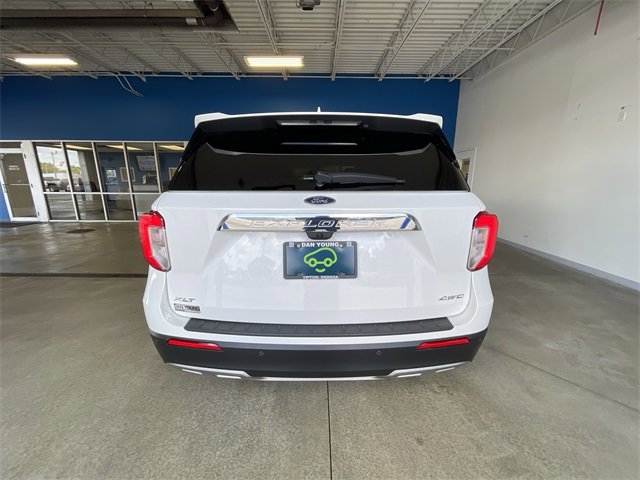 Used 2023 Ford Explorer XLT w/ Equipment Group 202A image 7