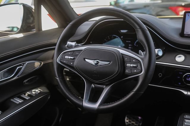 Used 2023 Genesis GV70 2.5T Sport Prestige w/ Sport Prestige Package image 17