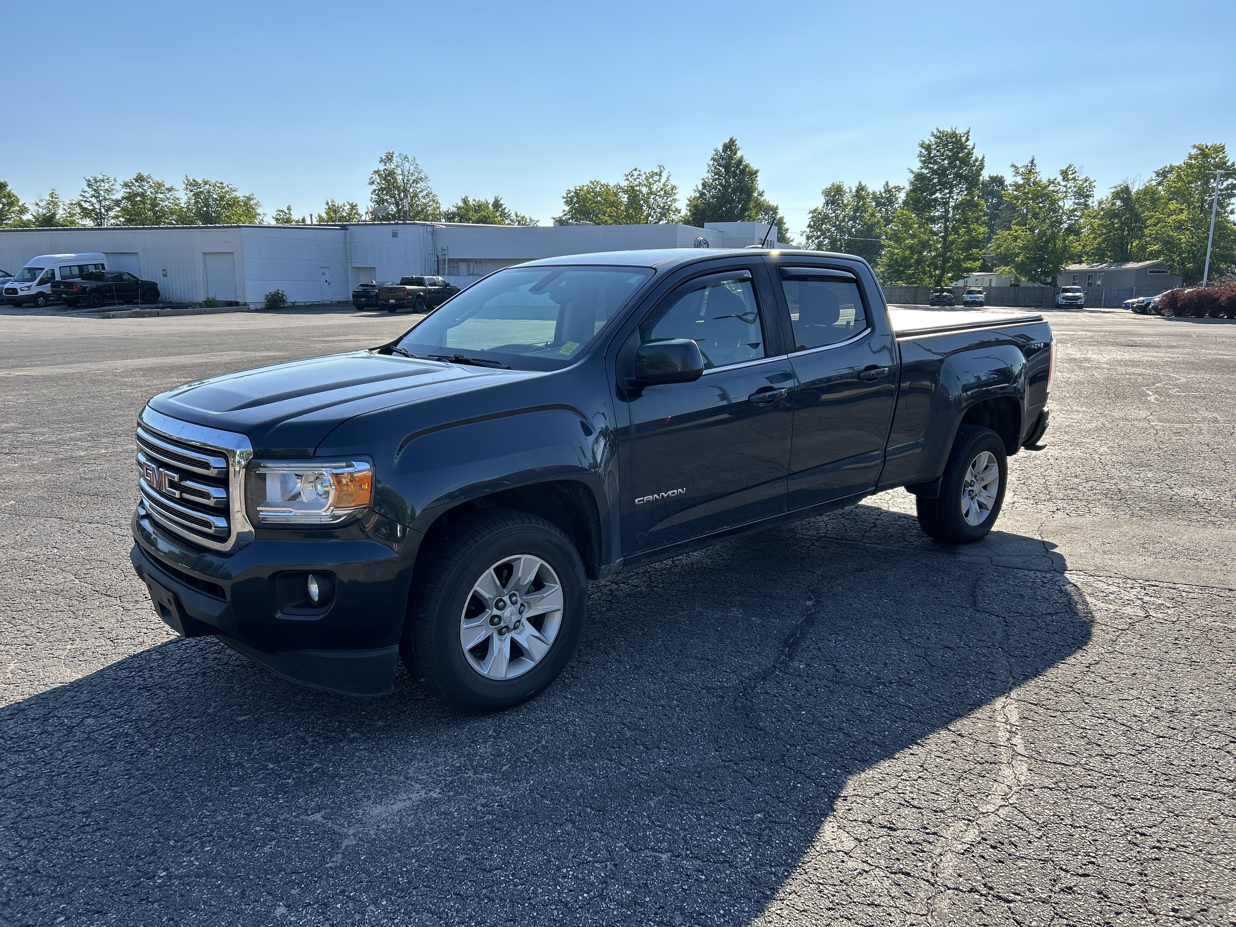 Used 2018 GMC Canyon SLE w/ SLE Convenience Package AWD/4WD image 8