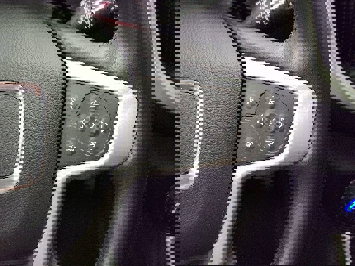 Used 2022 GMC Terrain SLT image 50