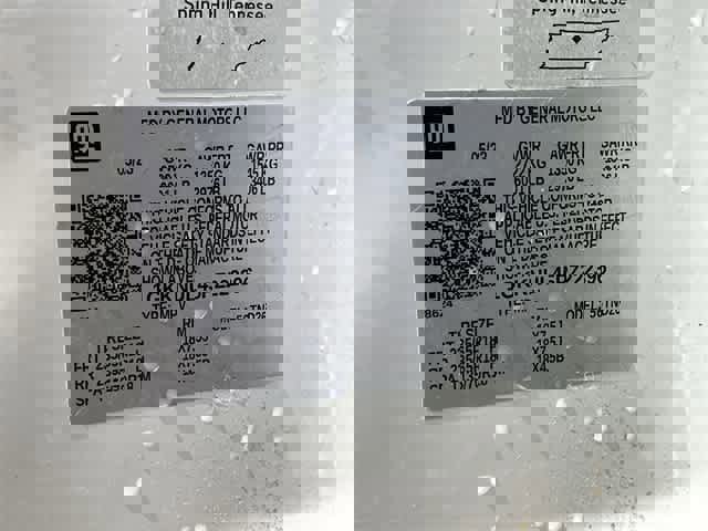 Used 2023 GMC Acadia SLT image 29