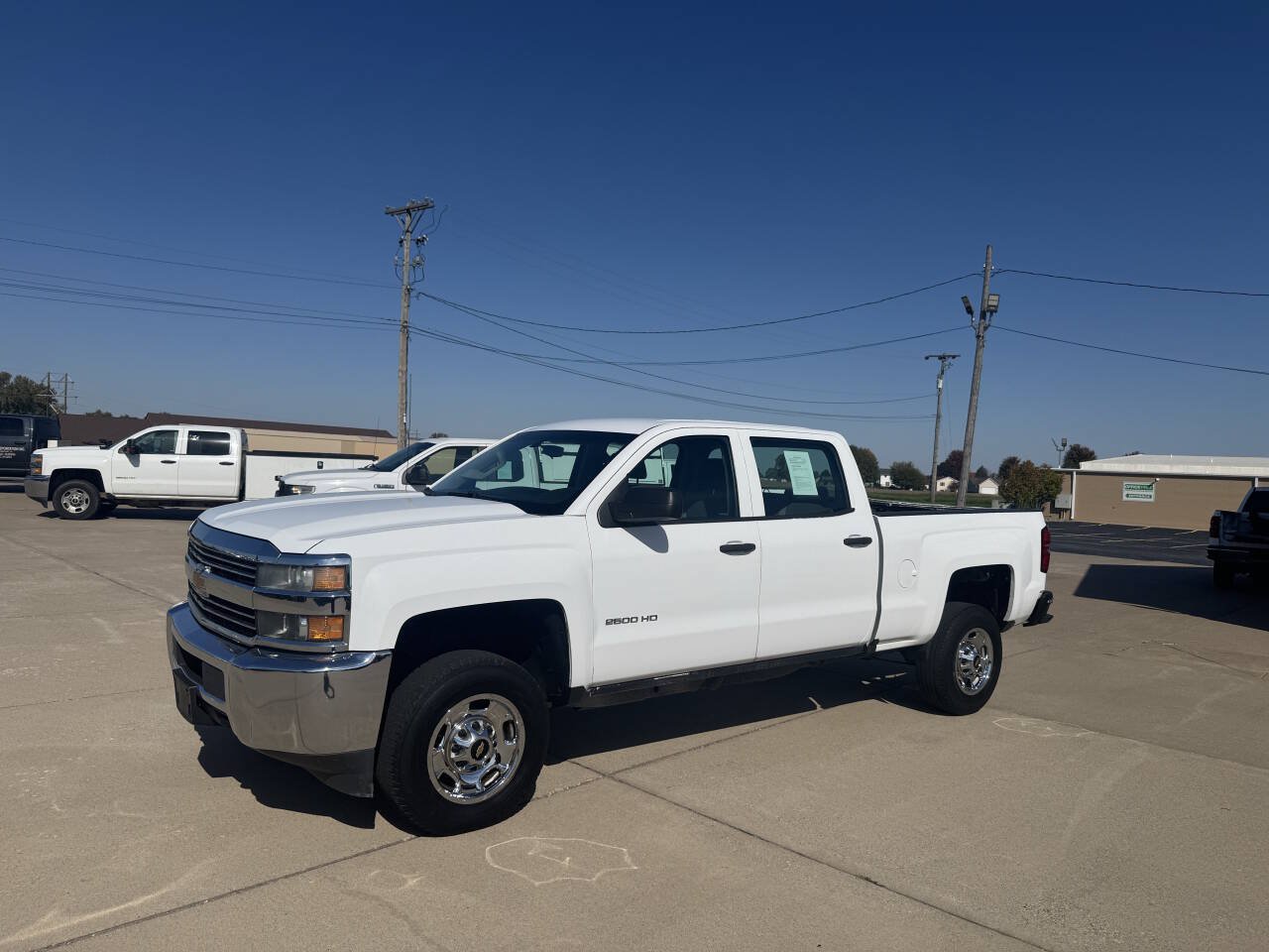 Used 2016 Chevrolet Silverado 2500 W/T AWD/4WD image 2