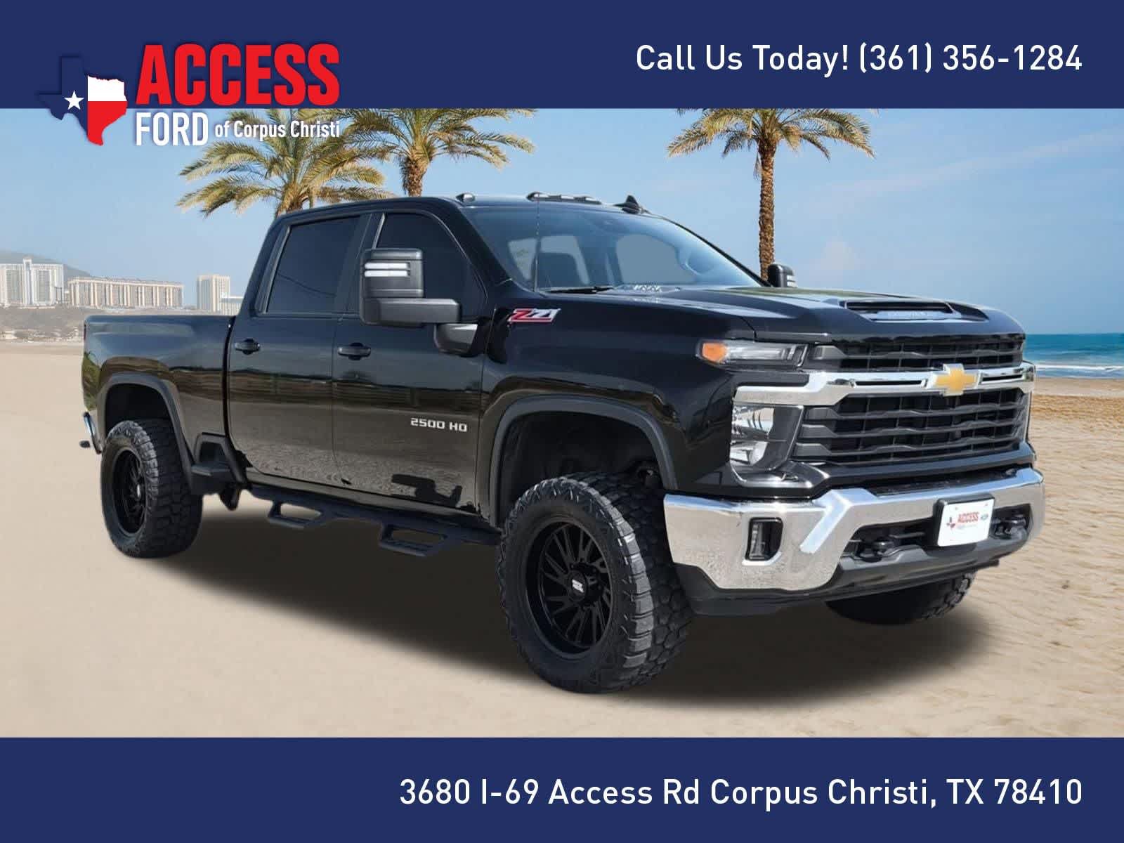Used 2024 Chevrolet Silverado 2500 LT AWD/4WD image 2