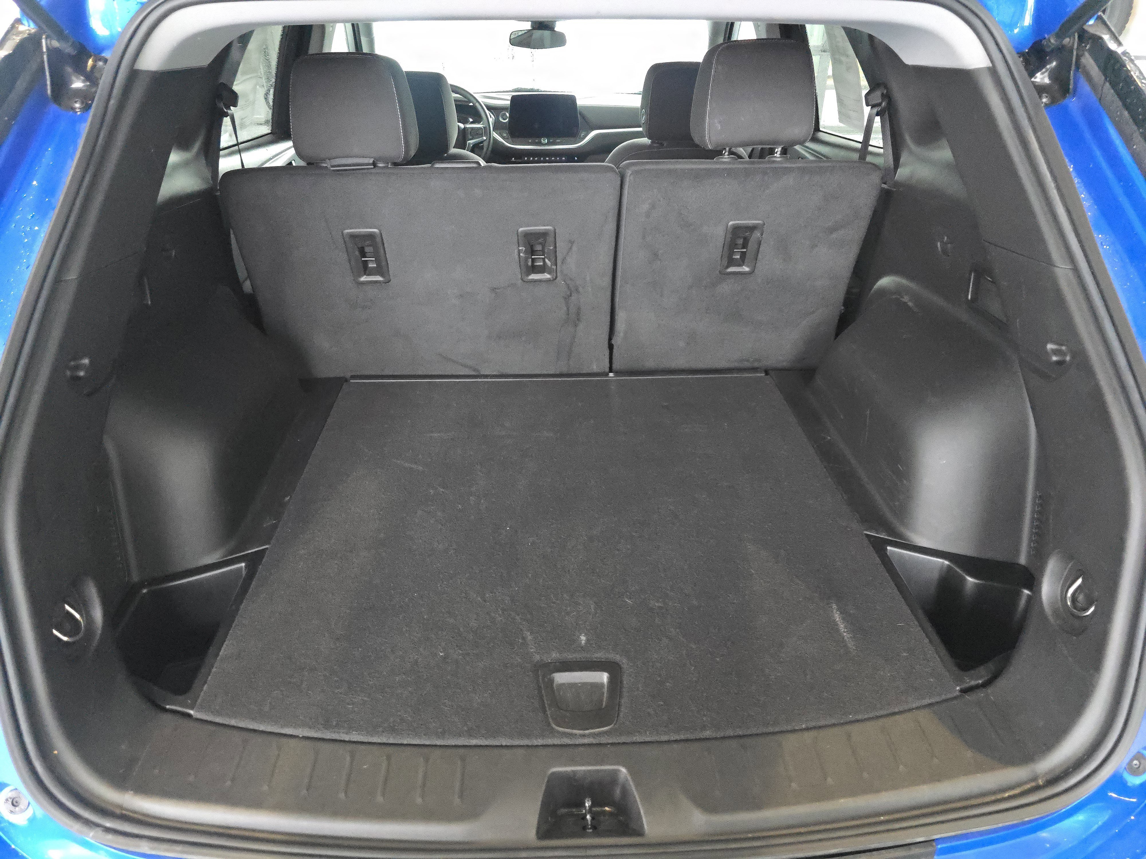 Used 2025 Chevrolet Blazer LT image 18