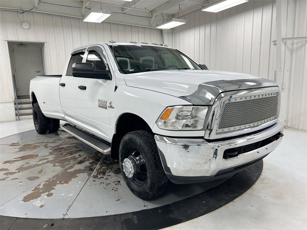 Used 2016 RAM 3500 Tradesman w/ Chrome Appearance Group image 3