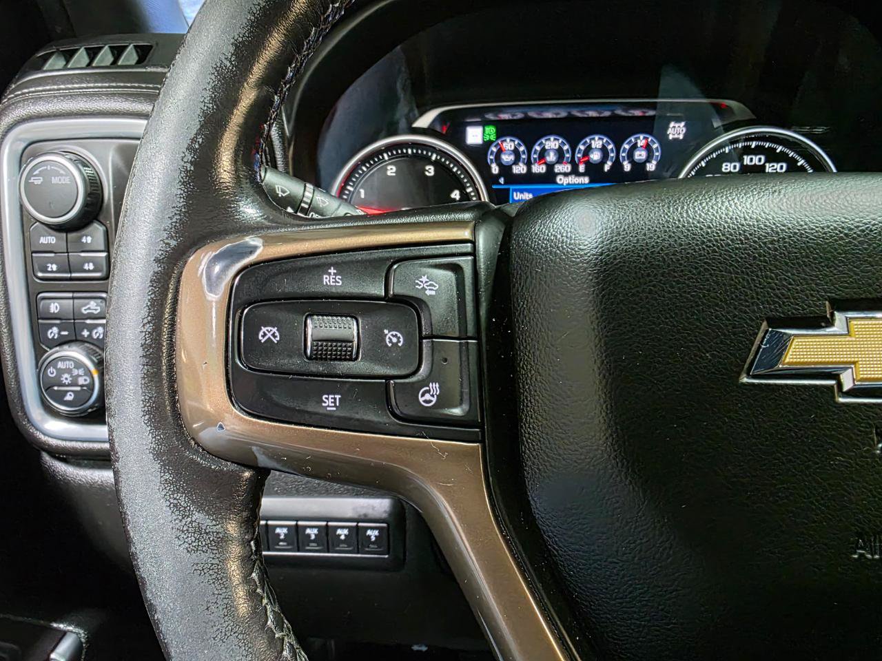 Used 2021 Chevrolet Silverado 3500 High Country w/ Z71 Off-Road Package AWD/4WD image 31