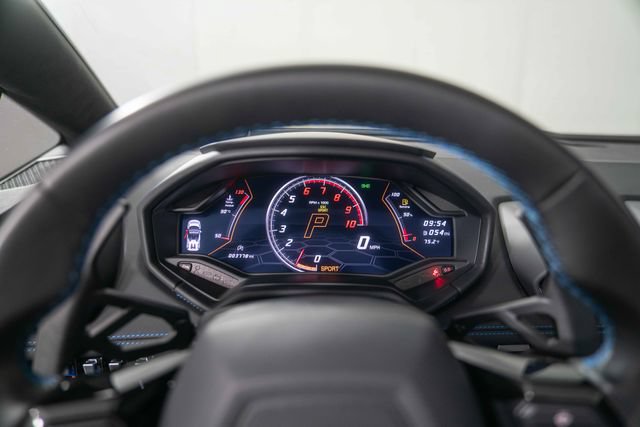 Used 2023 Lamborghini Huracan EVO RWD image 20