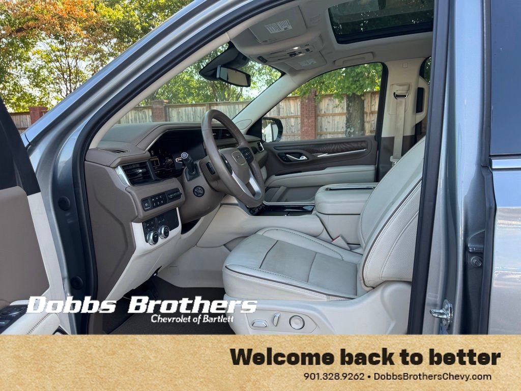 Used 2023 GMC Yukon XL Denali AWD/4WD image 10