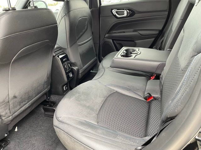 New 2026 Jeep Compass Latitude AWD/4WD image 11