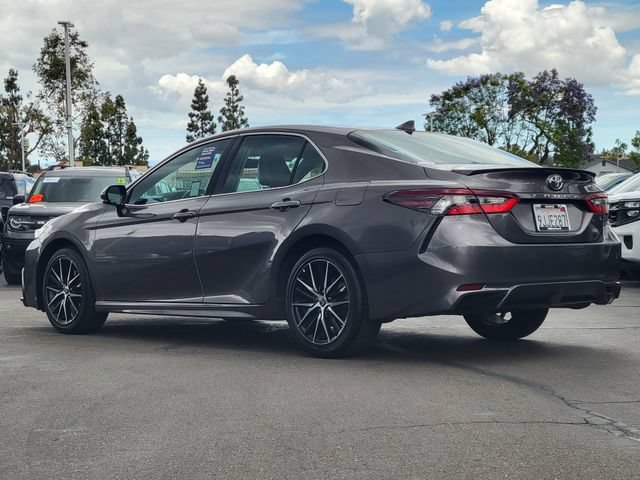 Used 2024 Toyota Camry SE FWD image 2
