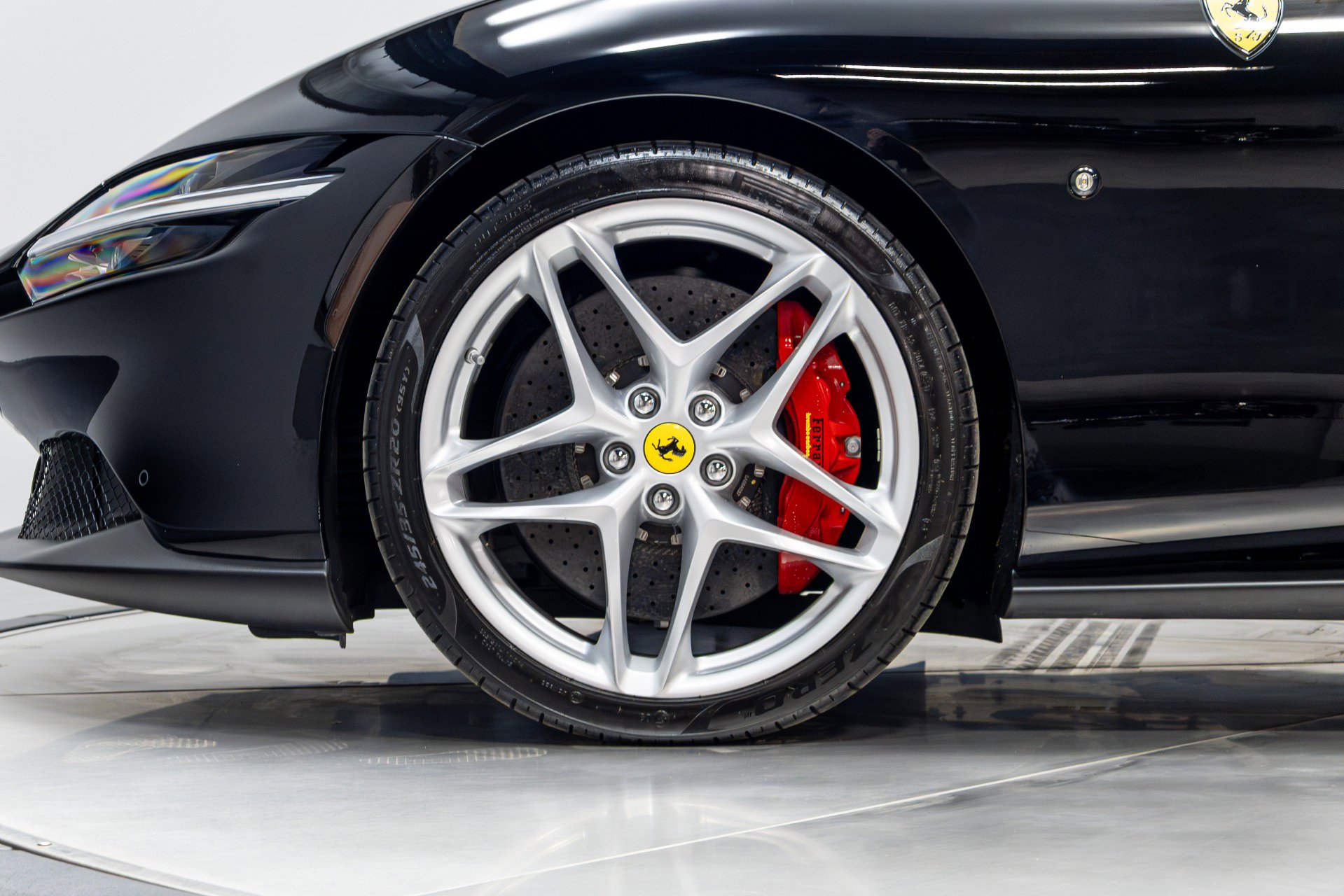 Used 2022 Ferrari Roma image 41