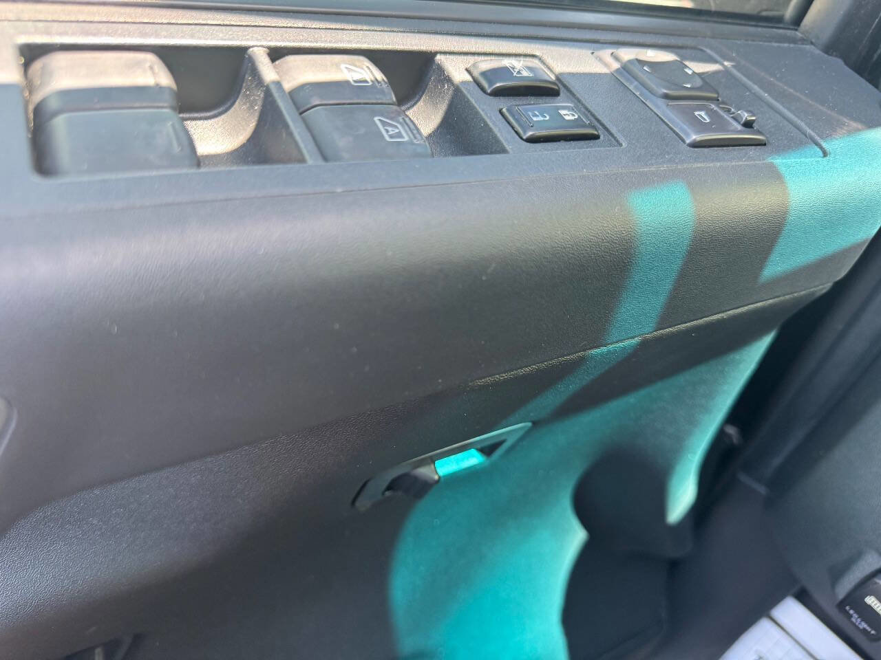 Used 2012 Nissan Titan SV w/ Sport Appearance Pkg image 5