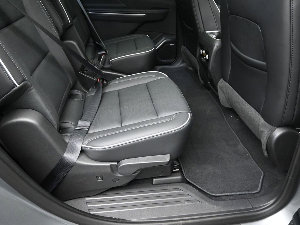 Used 2025 Buick Enclave Sport Touring w/ Power Package image 9