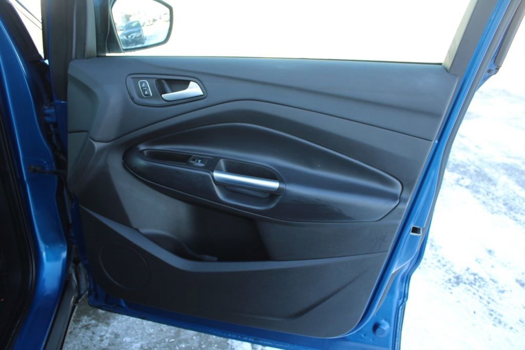 Used 2019 Ford Escape SEL image 22