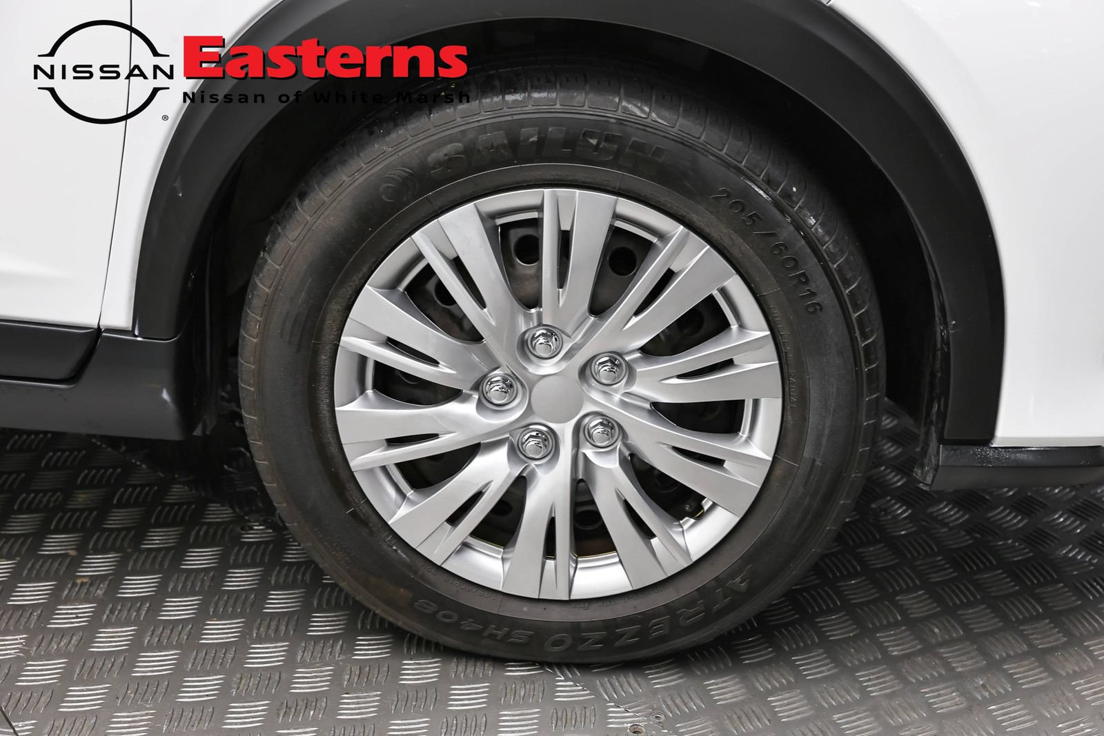 Used 2023 Nissan Kicks S FWD image 30