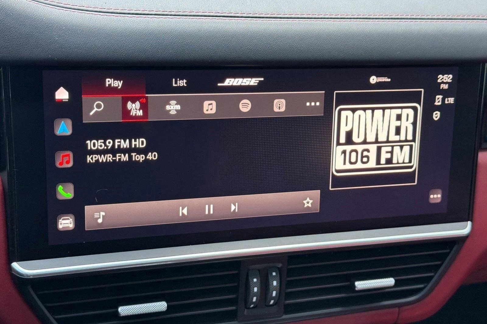 Used 2023 Porsche Cayenne Platinum Edition image 27