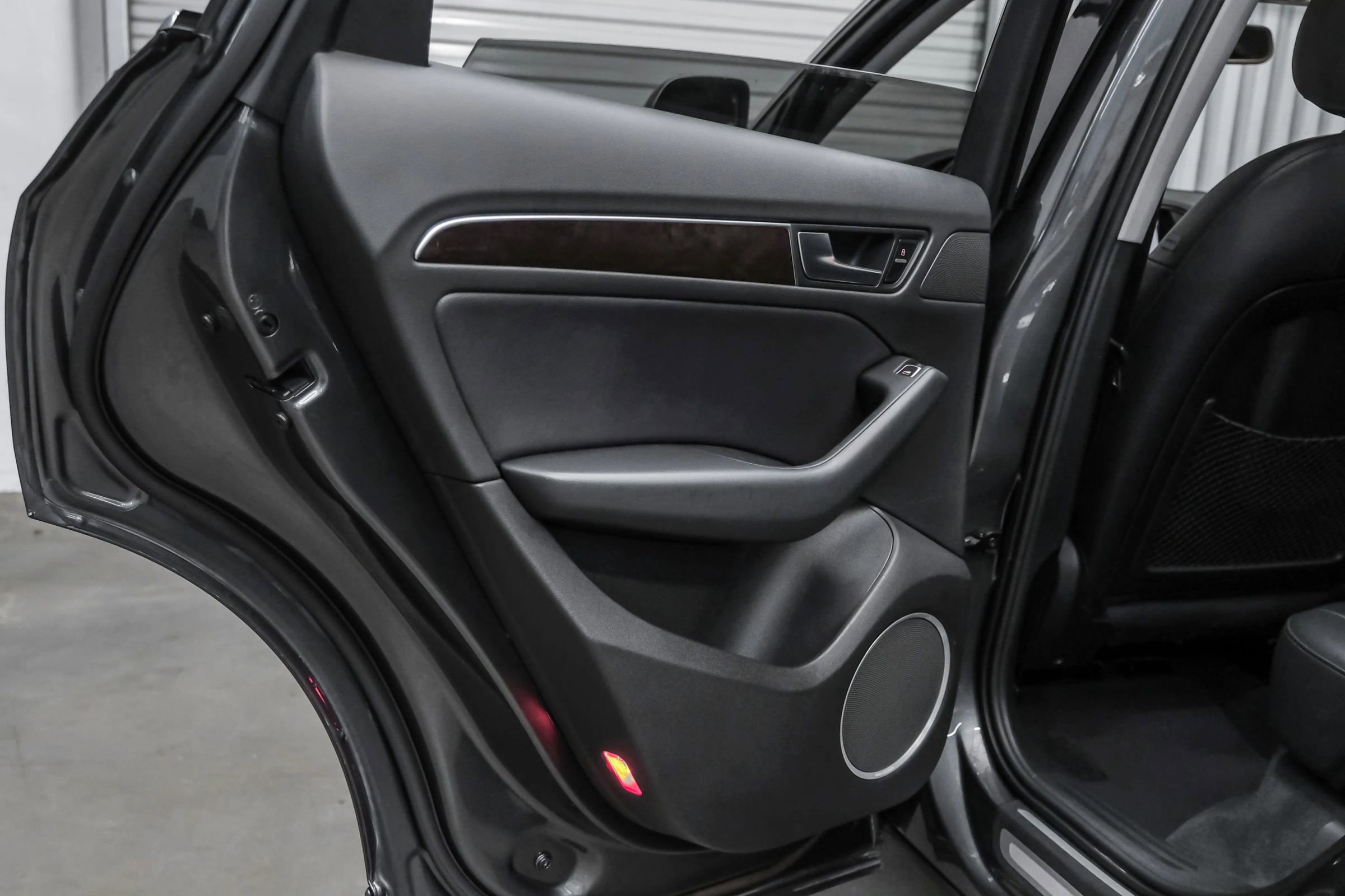 Used 2016 Audi Q5 2.0T Premium Plus w/ Technology Package image 41