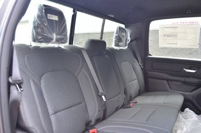 New 2026 RAM 1500 Express AWD/4WD image 32