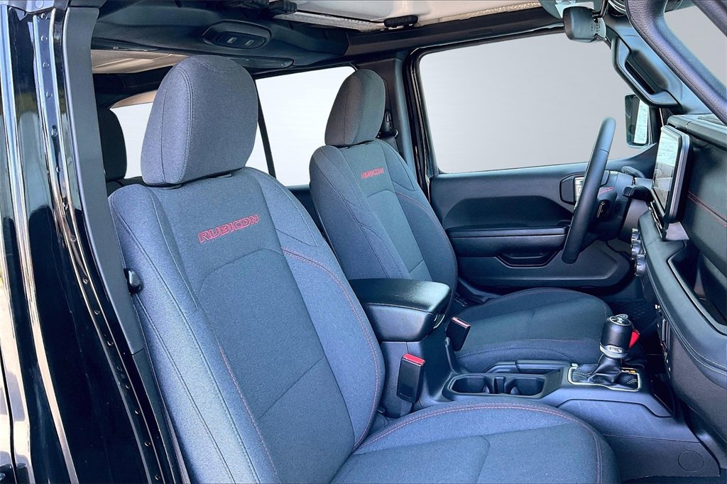 Used 2024 Jeep Wrangler Unlimited Rubicon image 7