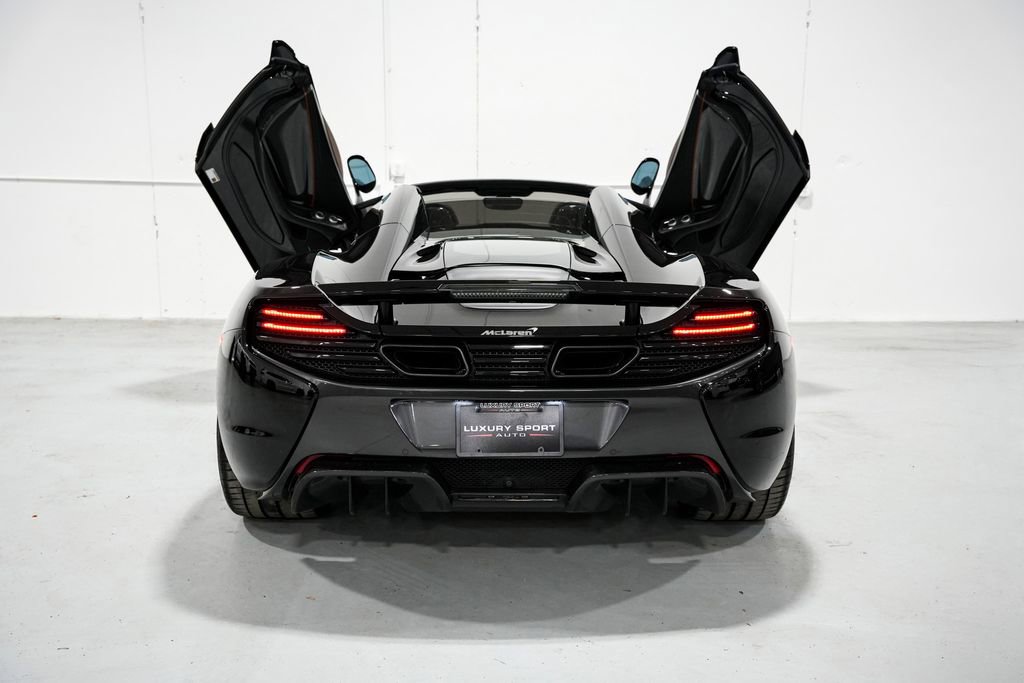 Used 2015 McLaren 650S Spider image 6