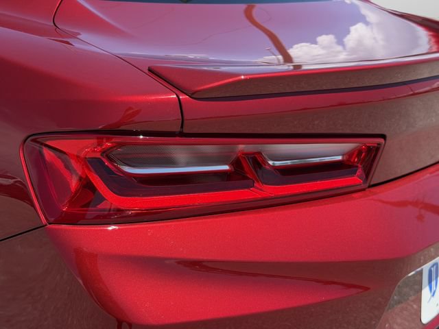 Used 2017 Chevrolet Camaro LT RWD image 14