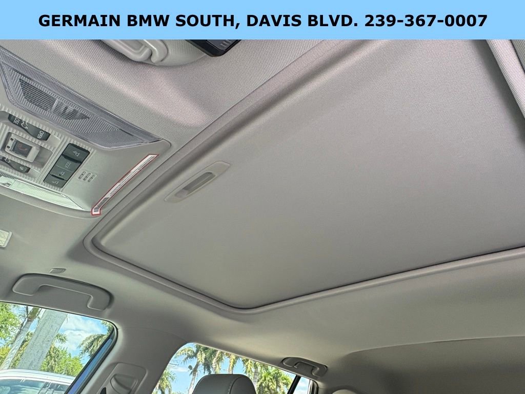 Used 2023 Toyota RAV4 XLE Premium image 21