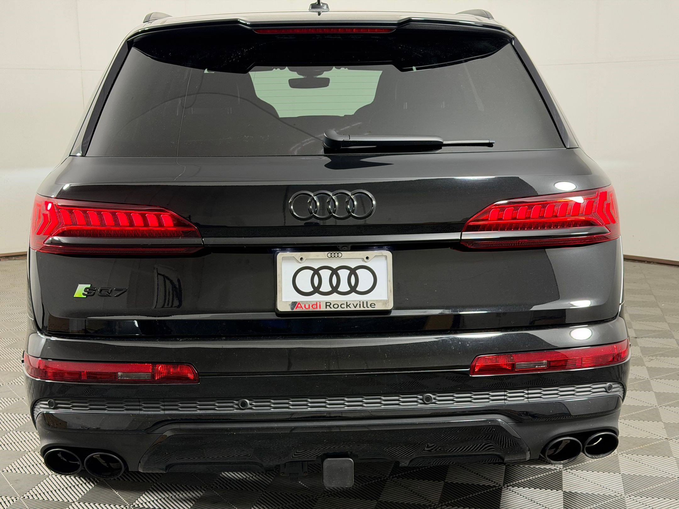 Certified 2023 Audi SQ7 Prestige w/ Prestige Package AWD/4WD image 10