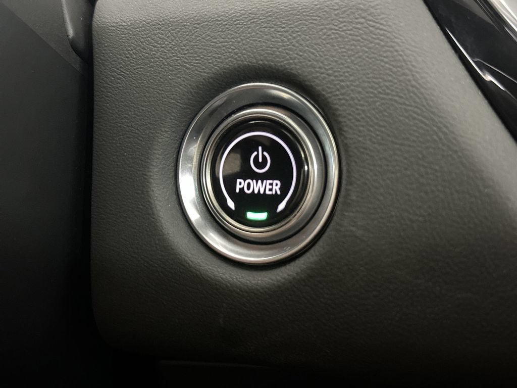 Used 2023 Cadillac Lyriq 2WD image 19