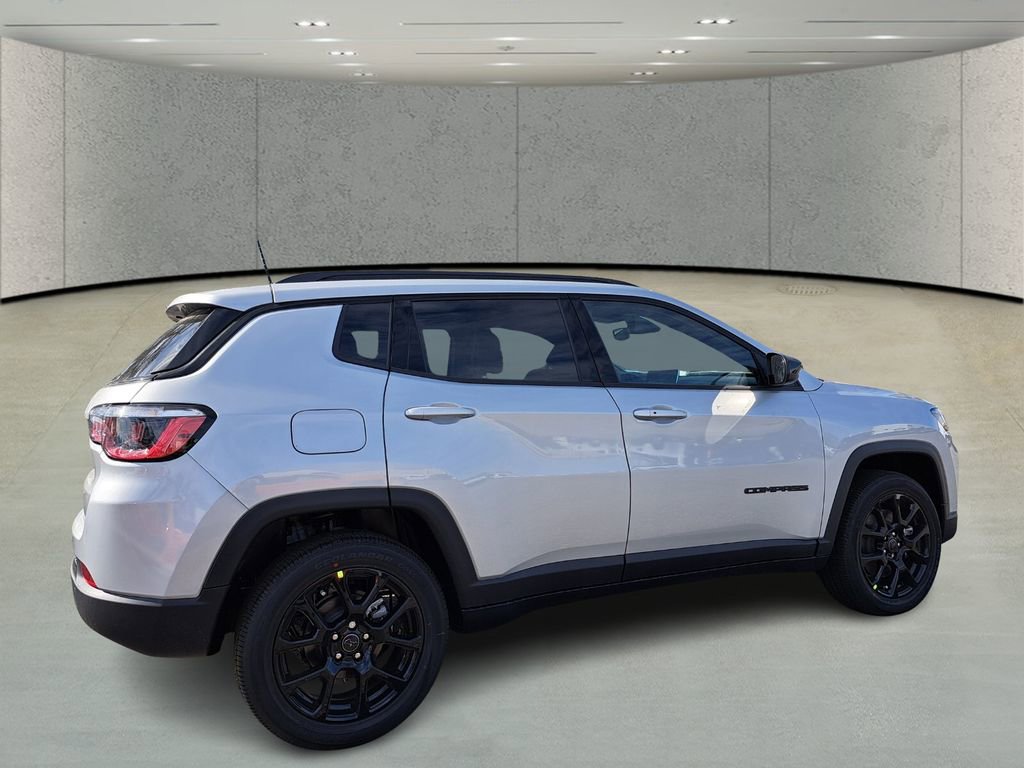 New 2026 Jeep Compass Latitude image 5