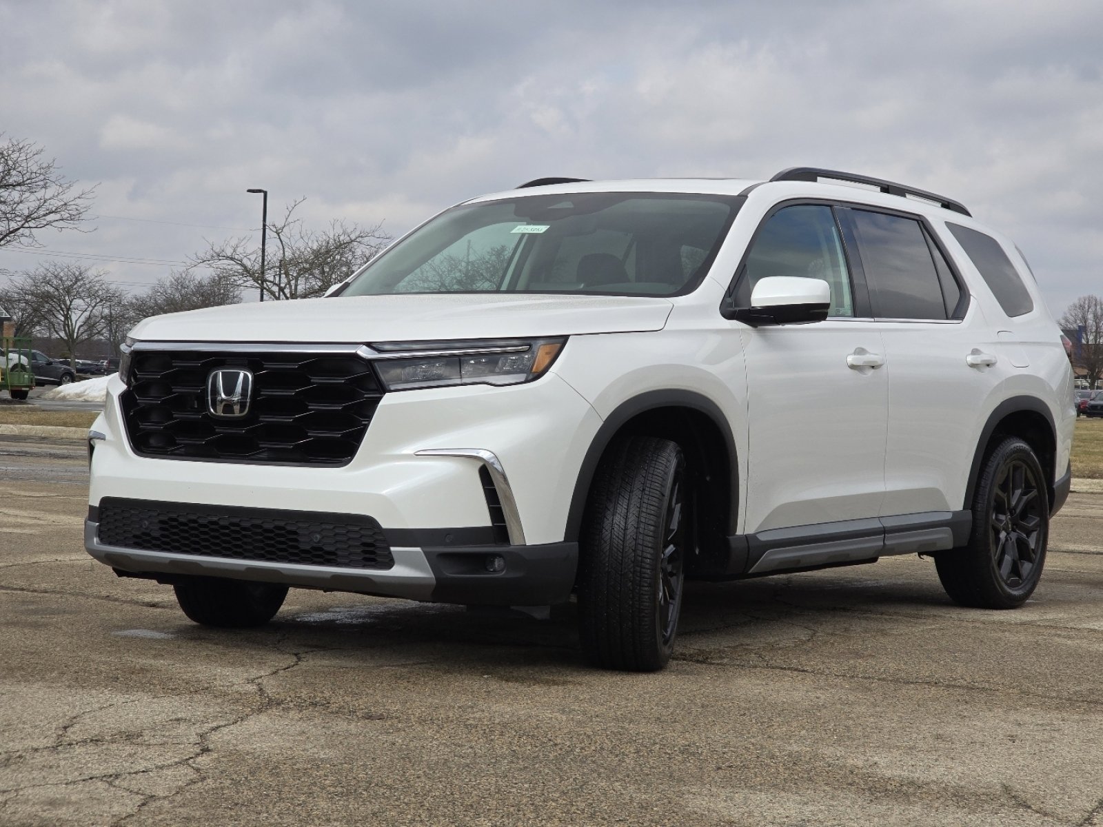 New 2025 Honda Pilot Touring image 14