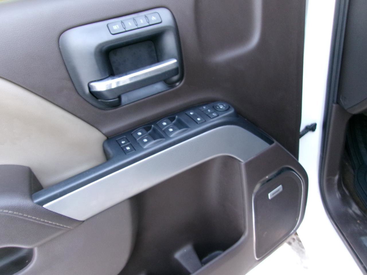 Used 2017 Chevrolet Silverado 1500 LTZ Z71 w/ LTZ Plus Package image 11