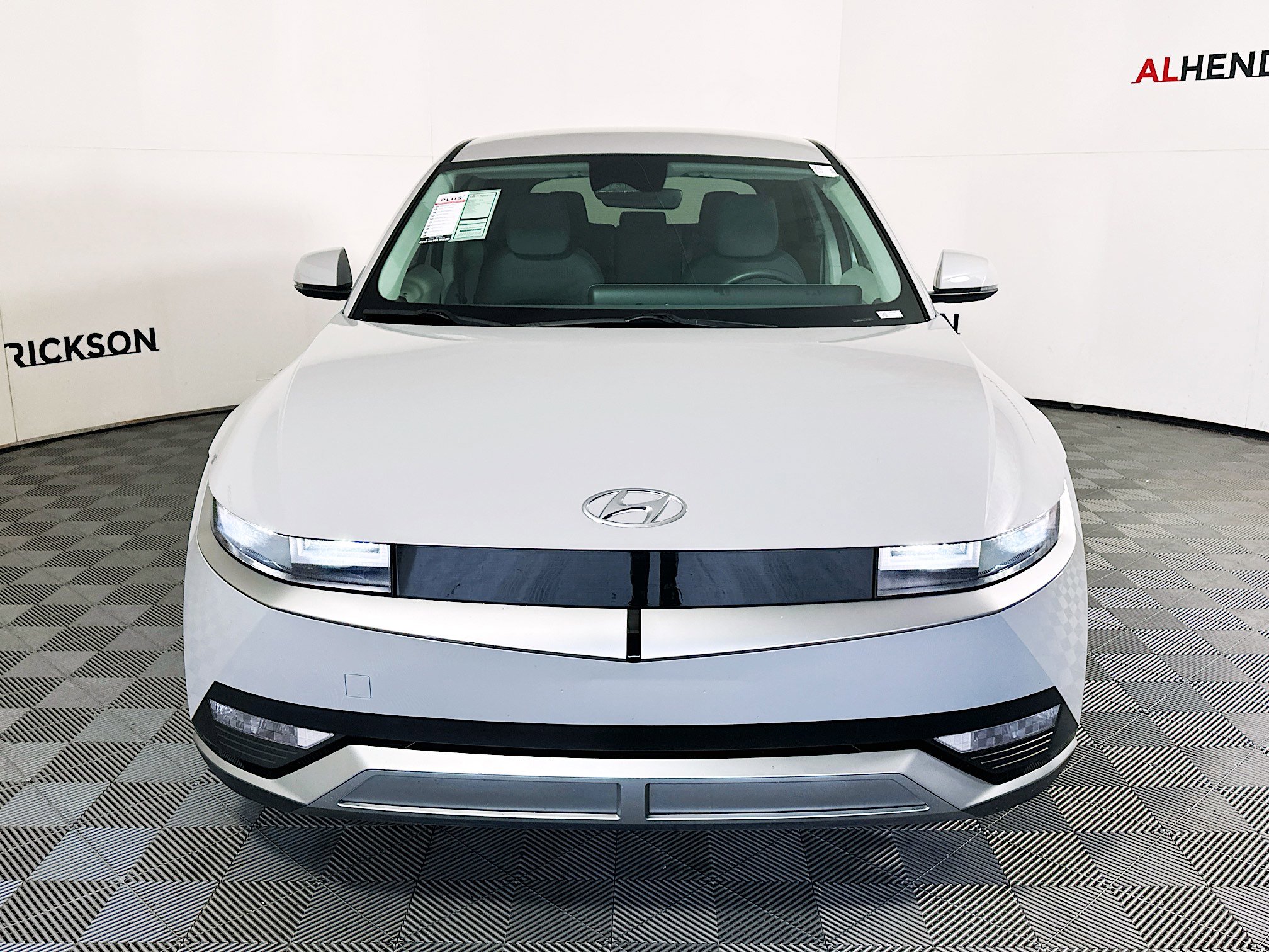 Used 2024 Hyundai Ioniq 5 SE image 8