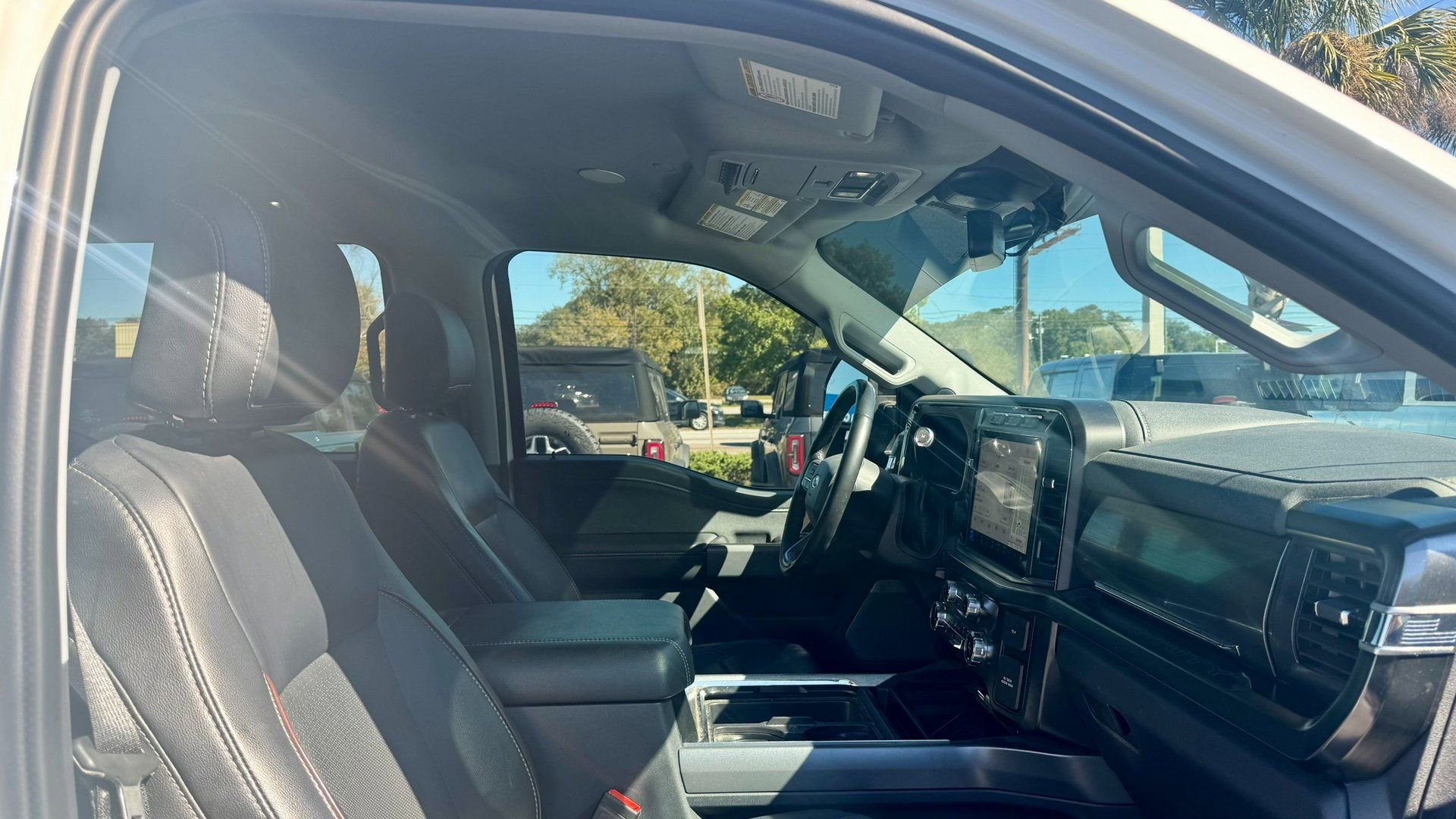 Certified 2024 Ford F250 Lariat w/ Lariat Ultimate Package image 6