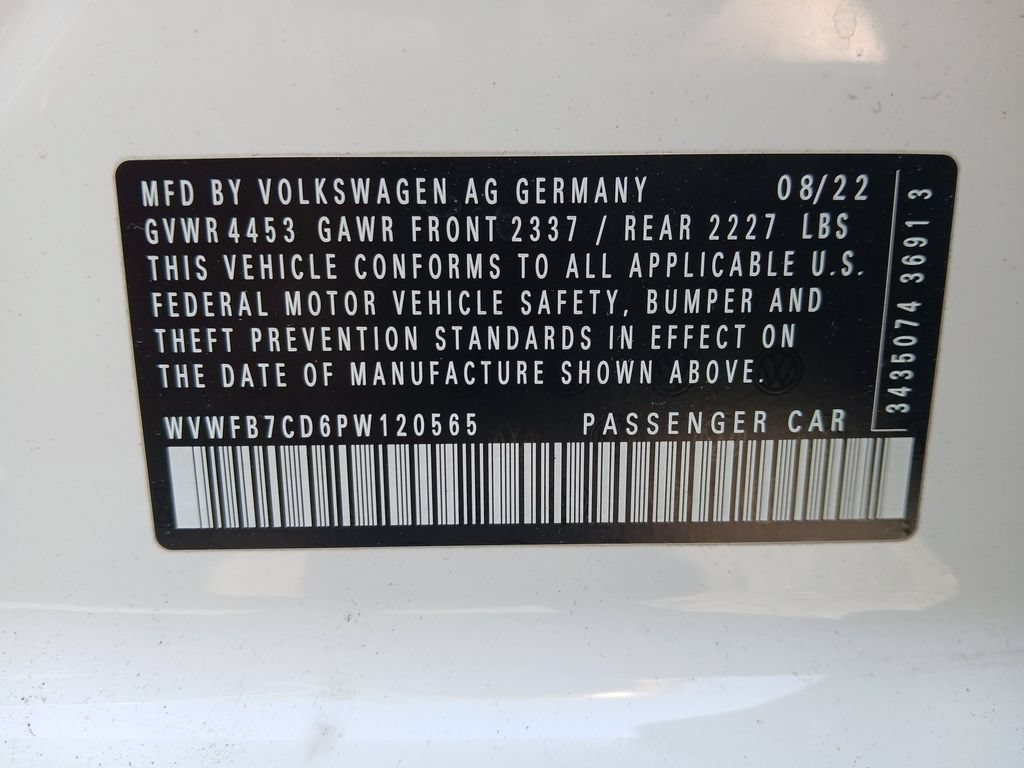 Used 2023 Volkswagen Golf R AWD/4WD image 30