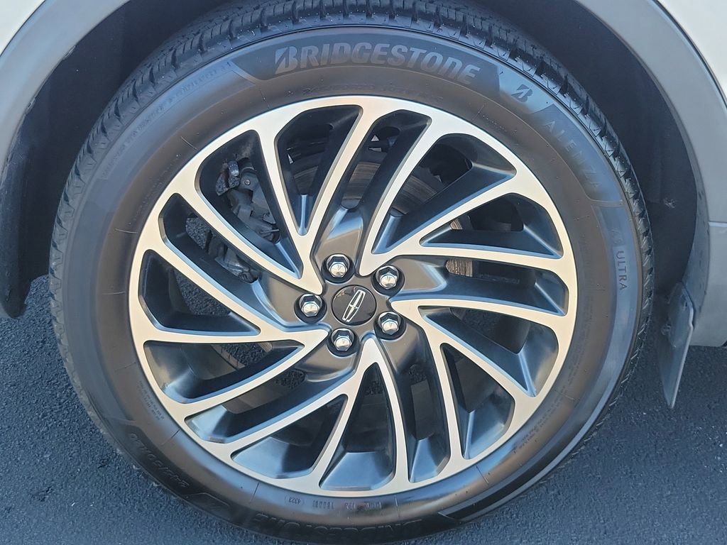 Used 2019 Lincoln Nautilus Reserve image 7