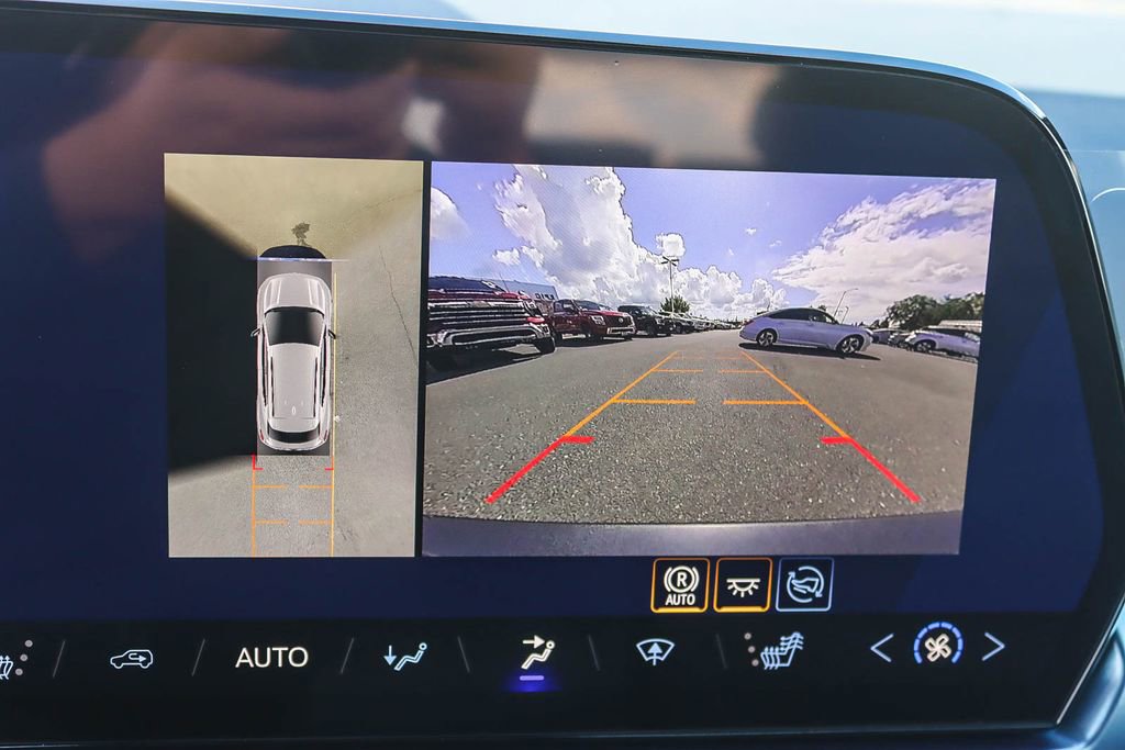 New 2026 Chevrolet Equinox EV LT image 22