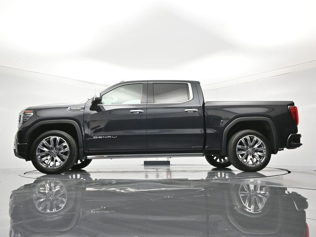 Used 2023 GMC Sierra 1500 Denali w/ Denali Reserve Package AWD/4WD image 46