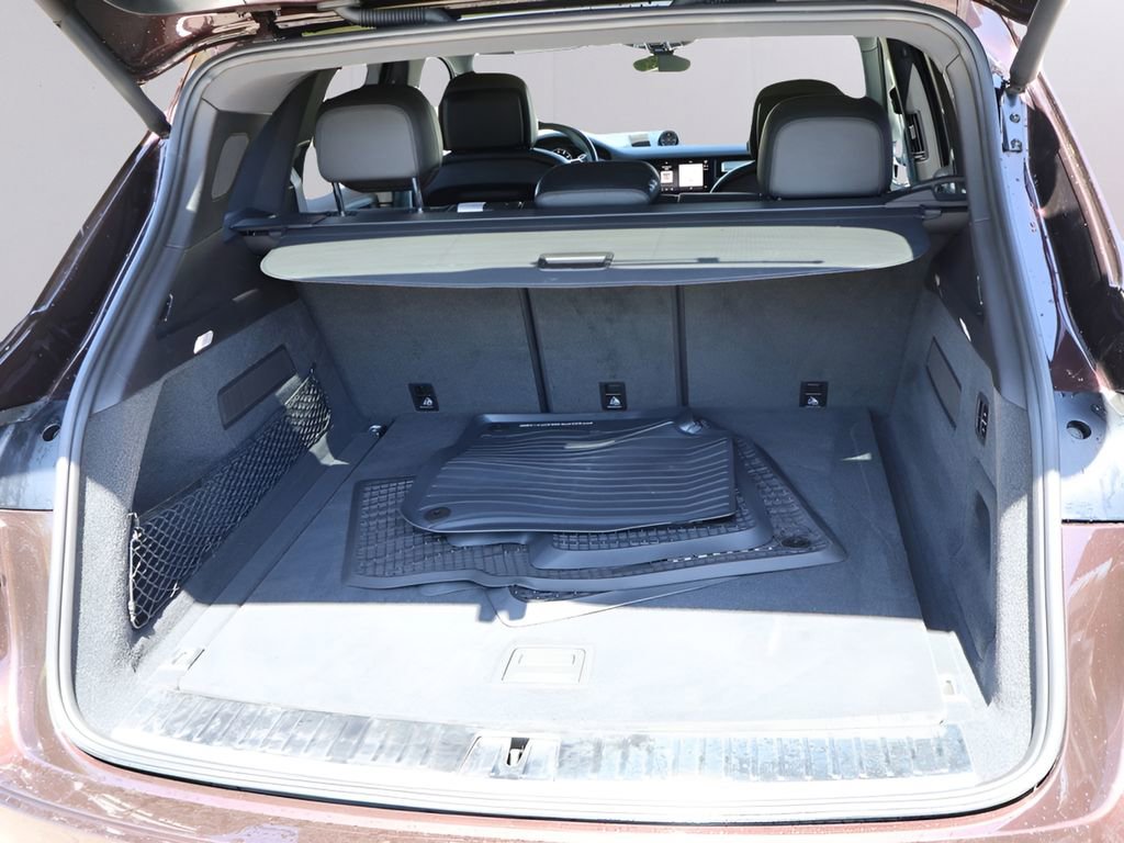 Used 2022 Porsche Cayenne Platinum Edition AWD/4WD image 19