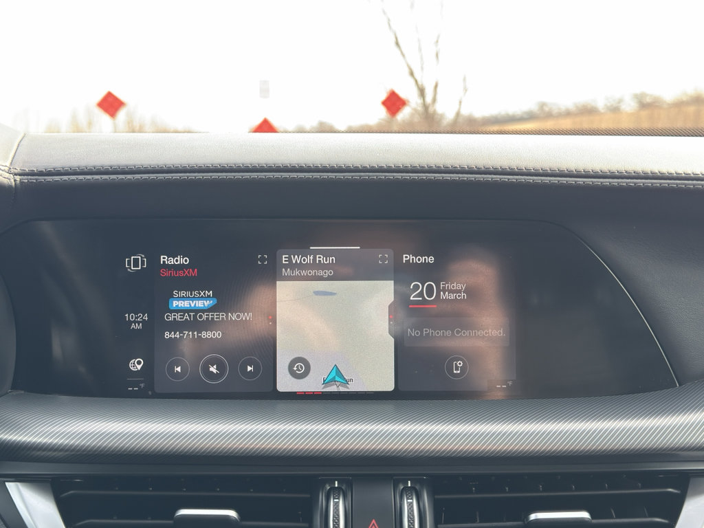 Used 2024 Alfa Romeo Stelvio Ti image 23