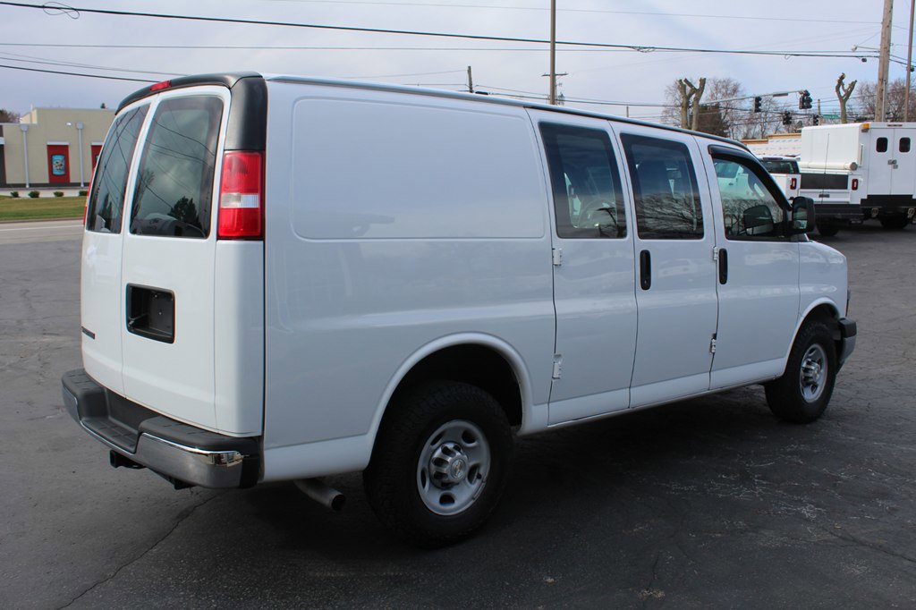 Used 2019 Chevrolet Express 2500 w/ Driver Convenience Package image 7