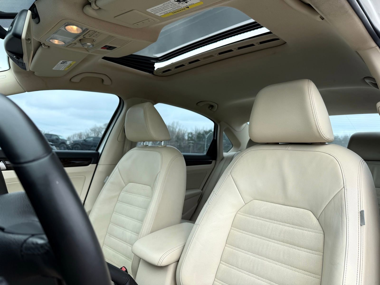 Used 2014 Volkswagen Passat 1.8T SEL Premium image 20