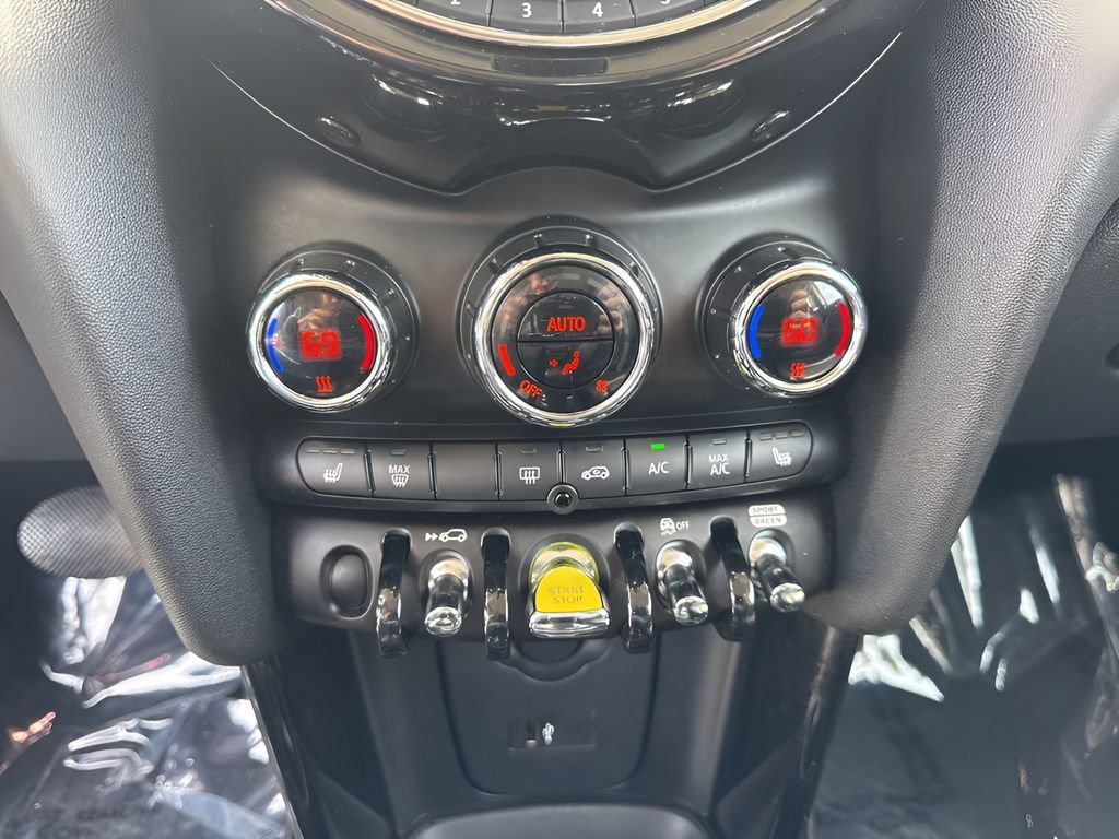 Used 2020 MINI Cooper SE w/ 6.5" Touchscreen Package FWD image 20
