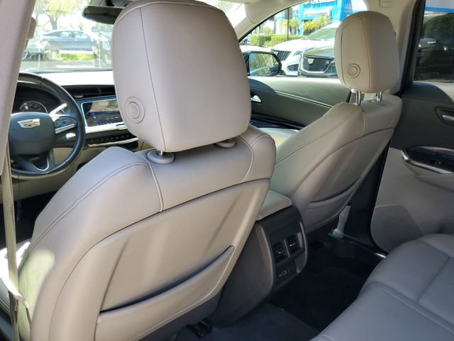 Certified 2023 Cadillac XT4 Luxury image 12
