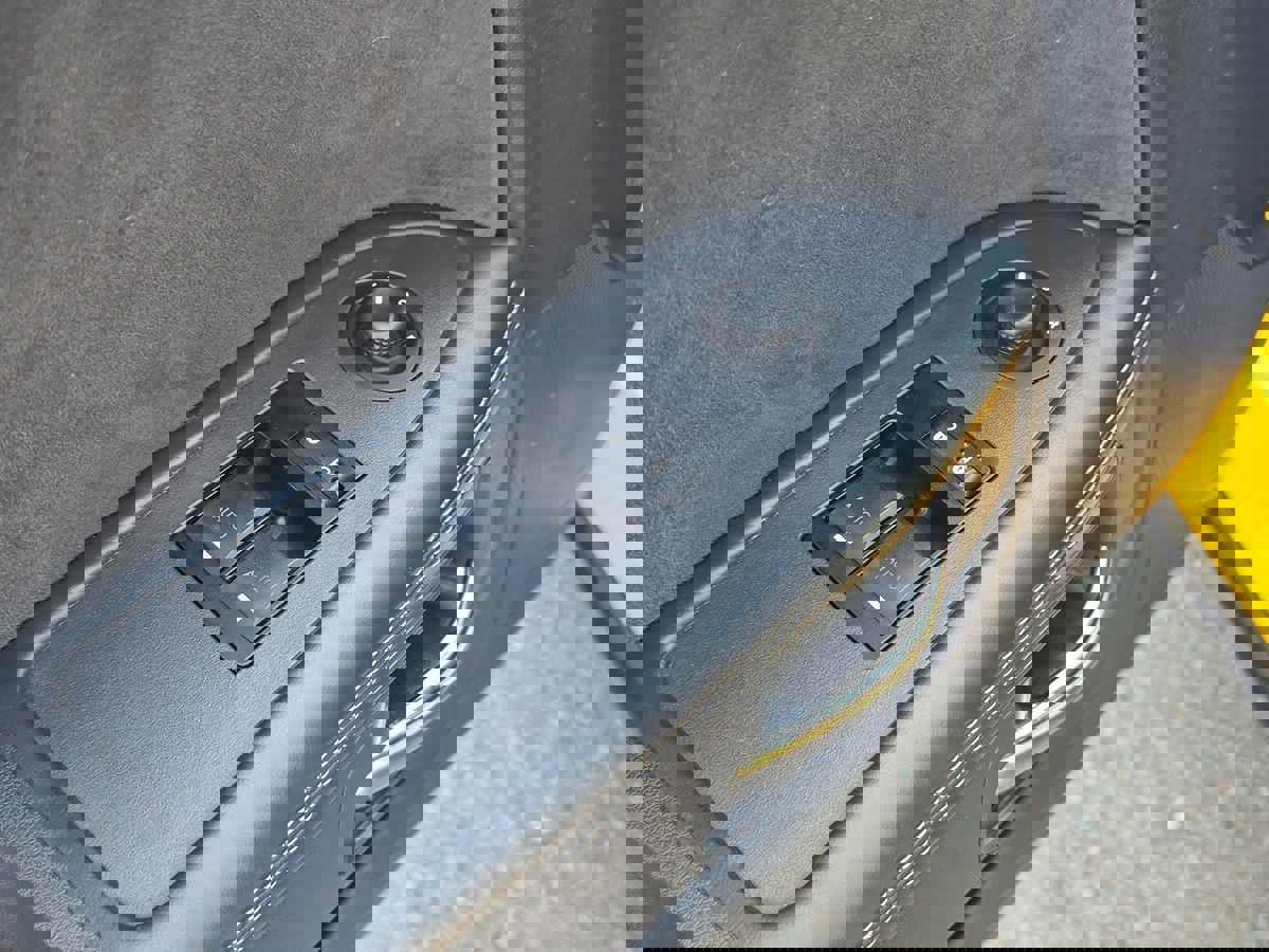 Used 2012 Dodge Challenger SRT8 Yellow Jacket w/ Premium Sound Group image 18