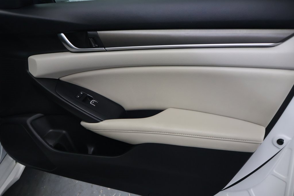 Used 2022 Honda Accord LX image 12